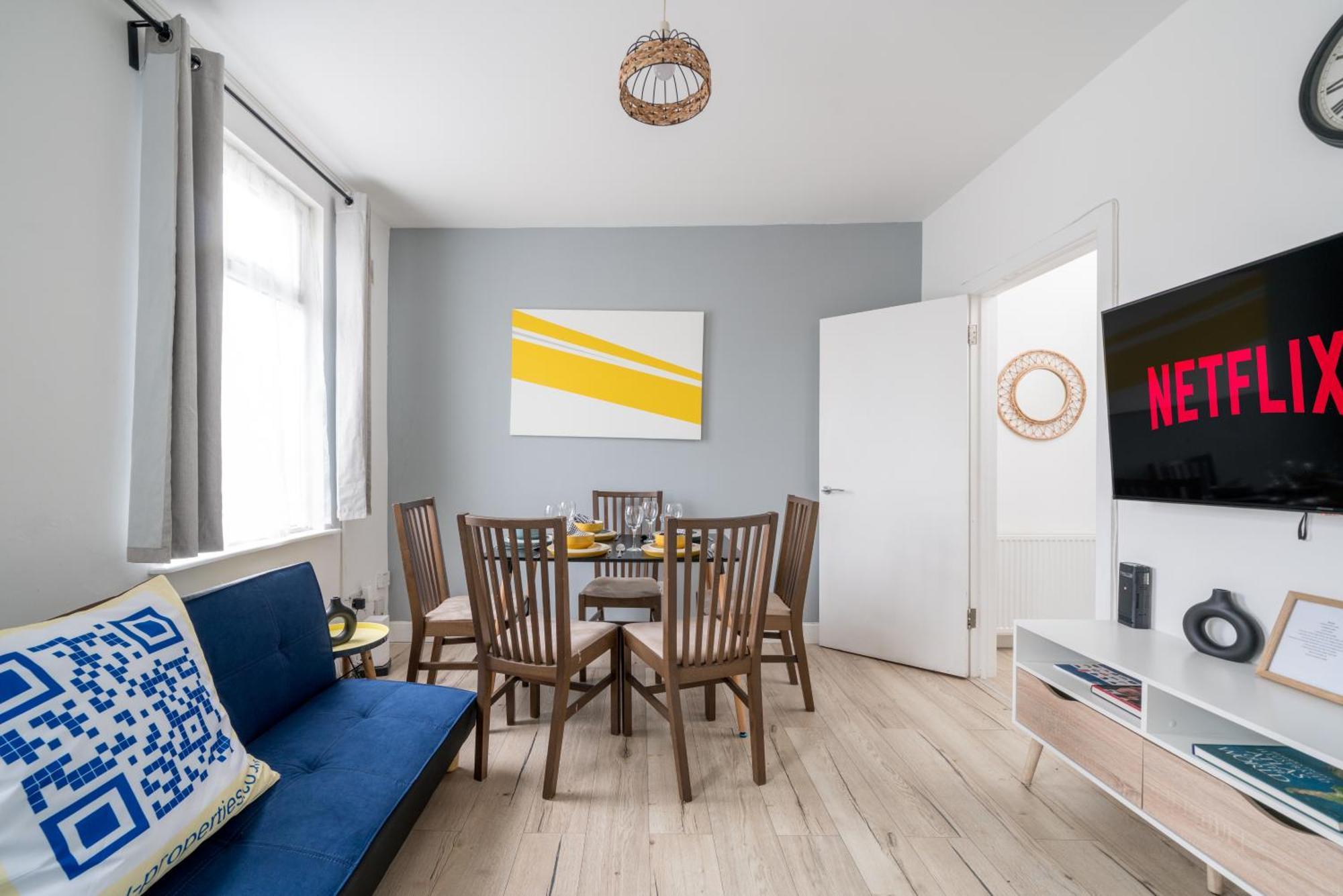 Modern 2 Bed East London Home By Rebby Properties Sleeps 5 Near Canning Town Station المظهر الخارجي الصورة