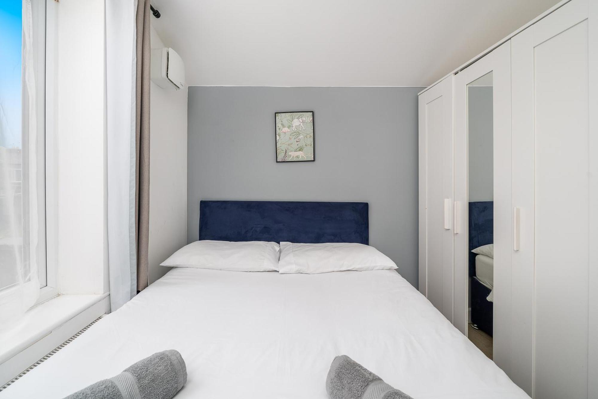 Modern 2 Bed East London Home By Rebby Properties Sleeps 5 Near Canning Town Station المظهر الخارجي الصورة