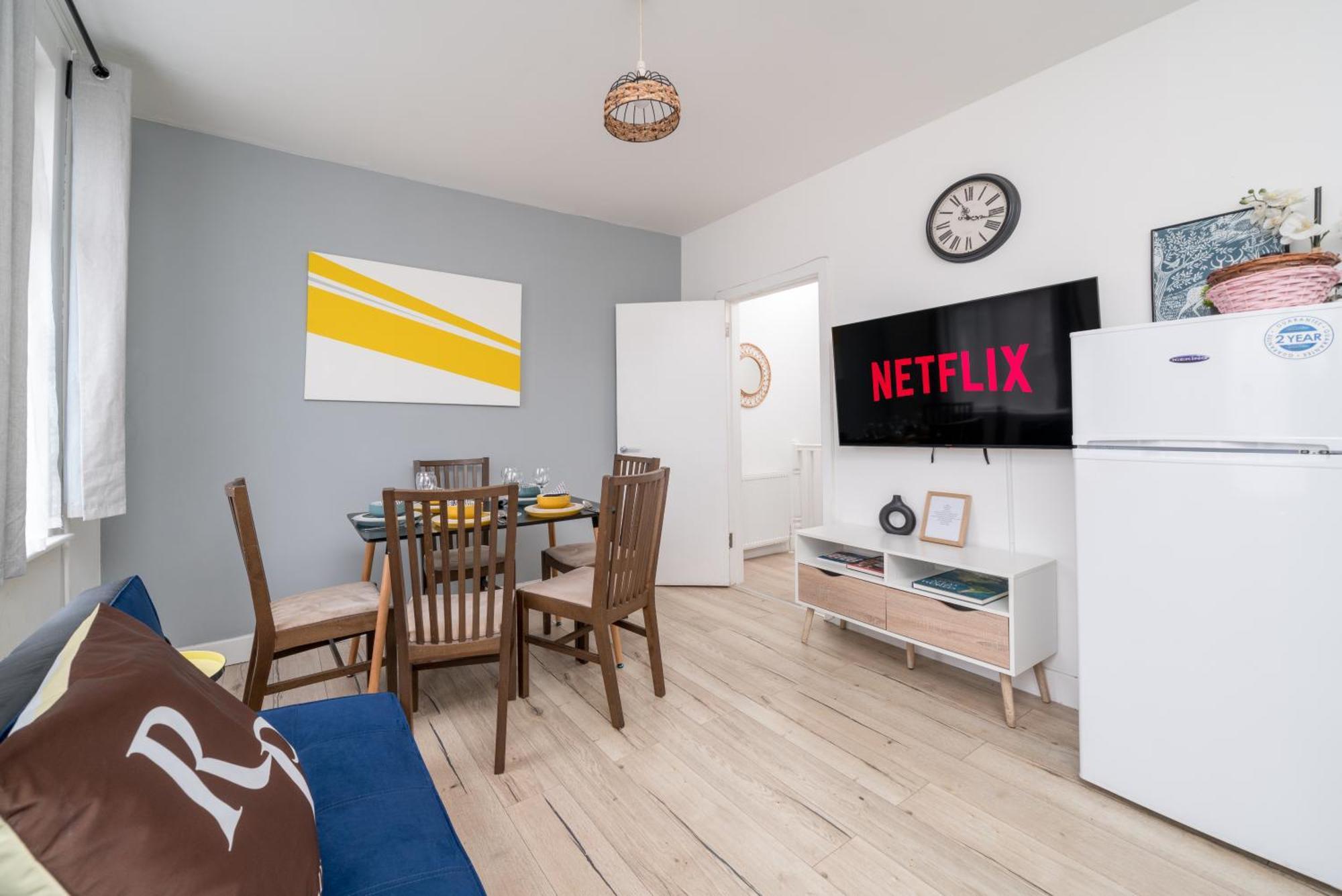 Modern 2 Bed East London Home By Rebby Properties Sleeps 5 Near Canning Town Station المظهر الخارجي الصورة
